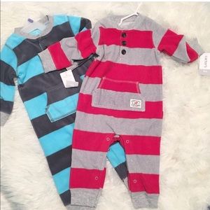 Carters fleece 9 mths new matching twin outfits